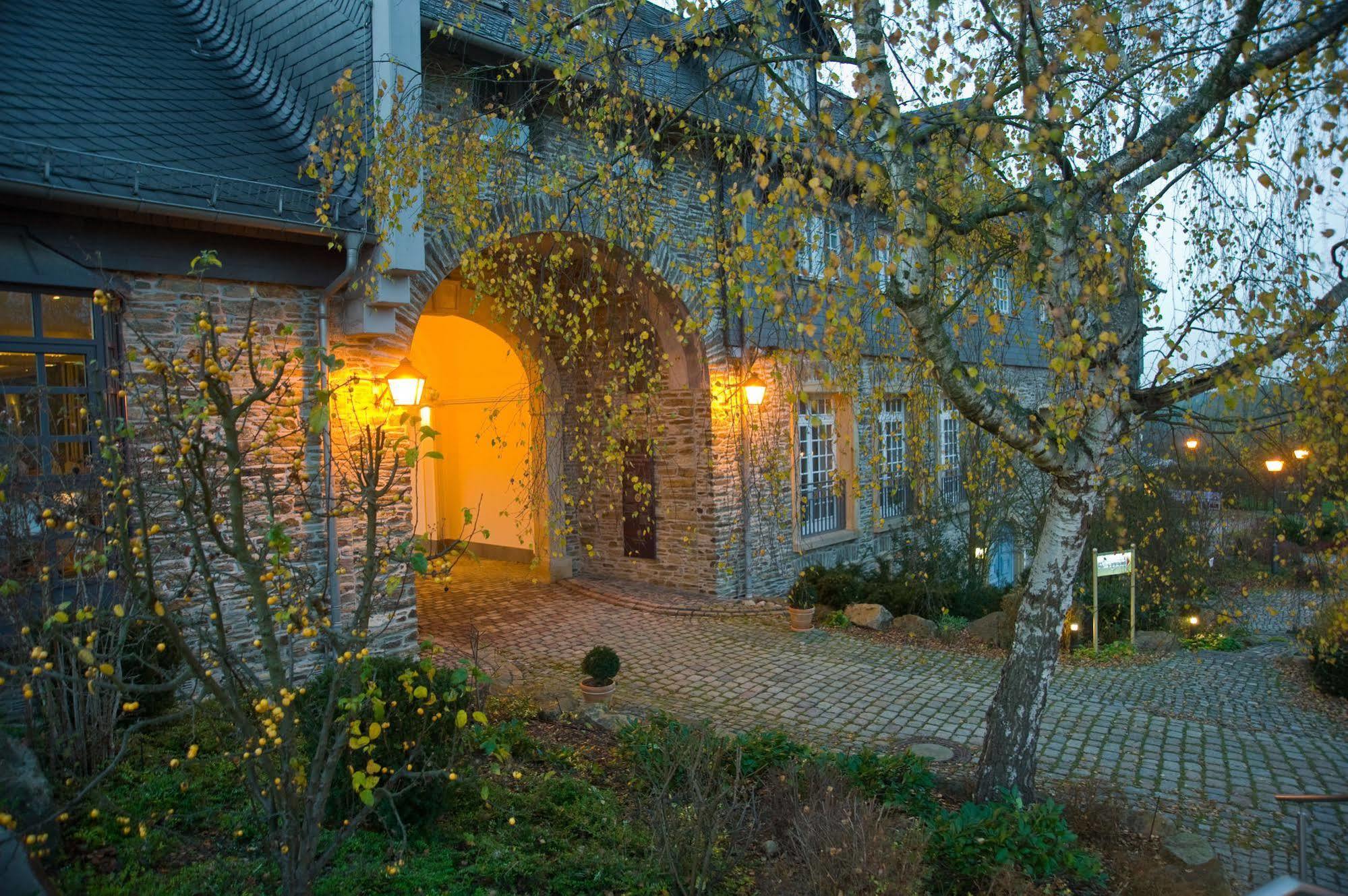 Hofgut Georgenthal Hotel Hohenstein Ngoại thất bức ảnh
