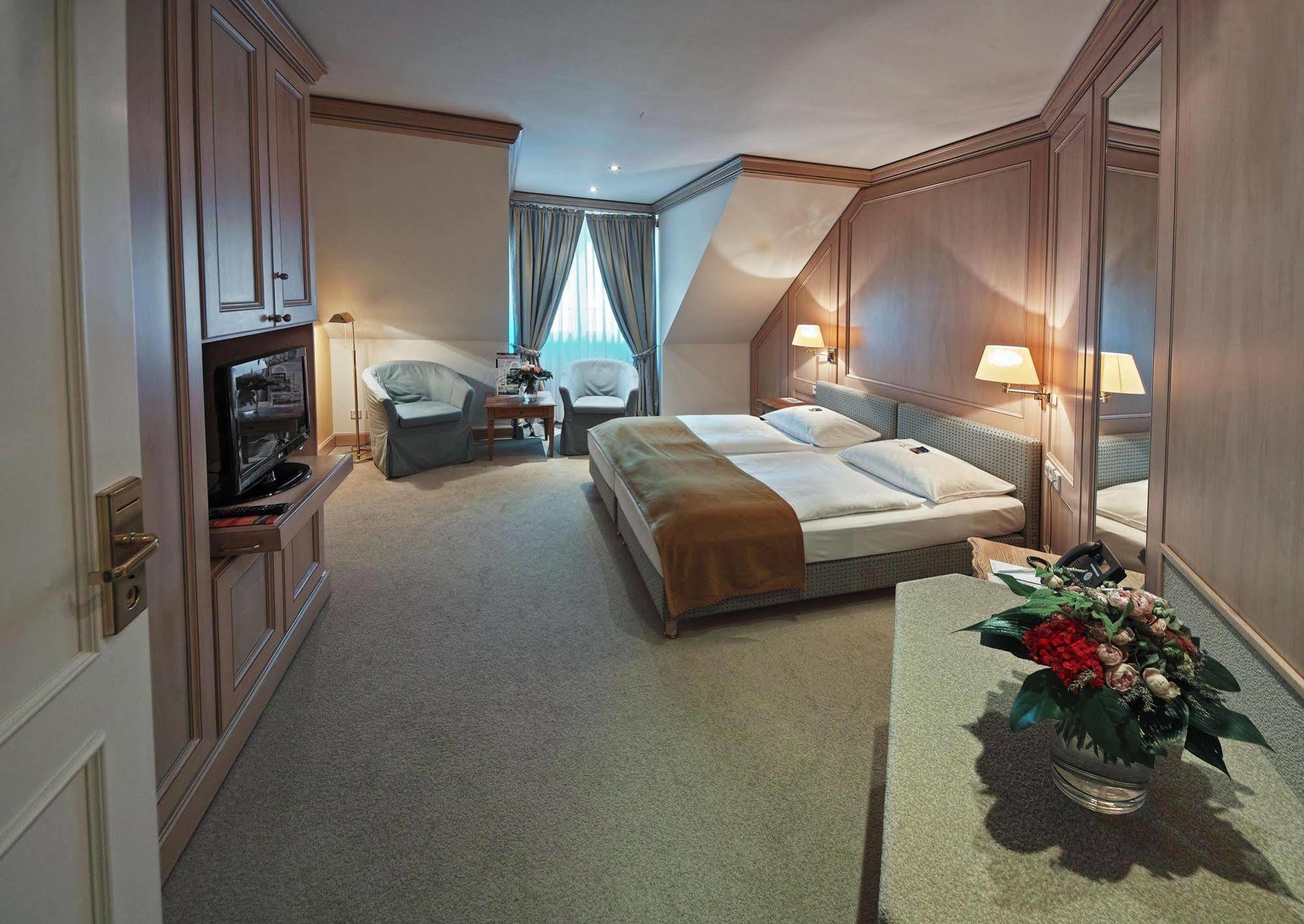 Hofgut Georgenthal Hotel Hohenstein Ngoại thất bức ảnh